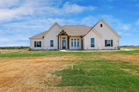 435 Red Bird Dr, Springtown, TX 76082