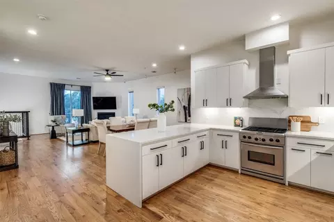 3001 State St, Dallas, TX 75204