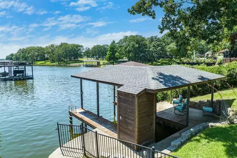 113 Saint Andrews Dr, Mabank, TX 75156