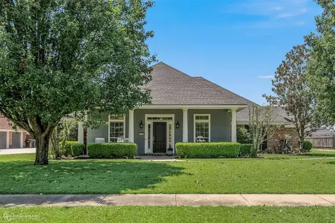 1810 Bayou Bend Dr, Bossier City, LA 71111