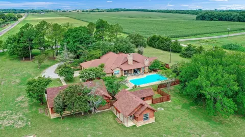 4472 Luella Rd, Sherman, TX 75090