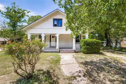 514 W Tyler St, Ennis, TX 75119