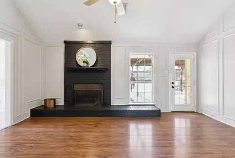 821 Leslie Ln, Coppell, TX 75019