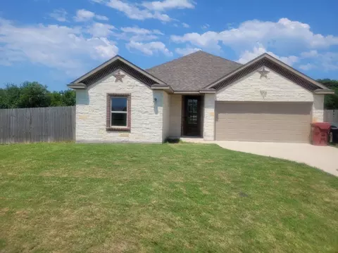 1100 N Atkins Dr, Celeste, TX 75423