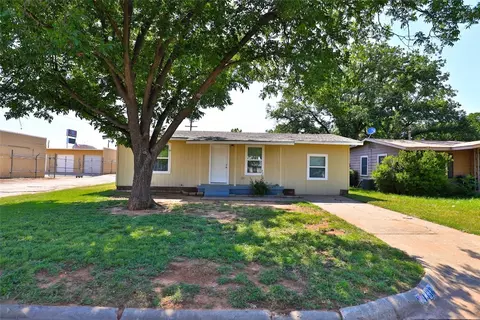 1338 S Crockett Dr, Abilene, TX 79605