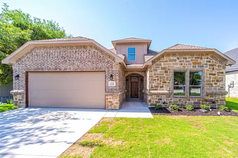122 Birch Ln, Roanoke, TX 76262