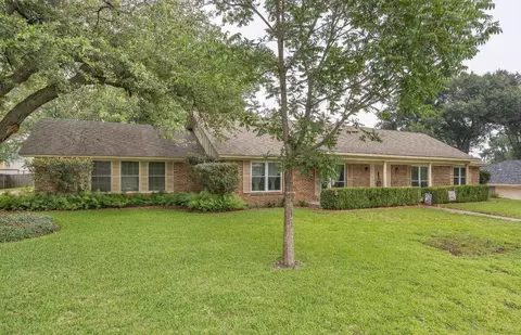 615 Dorchester Dr, Tyler, TX 75703