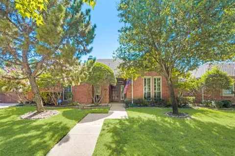 9026 Silverdollar Trl, Irving, TX 75063