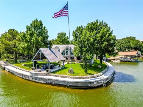 412 Peninsula Ct, Granbury, TX 76048