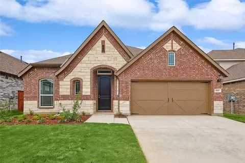 1025 Rosebay Dr, Fort Worth, TX 76177