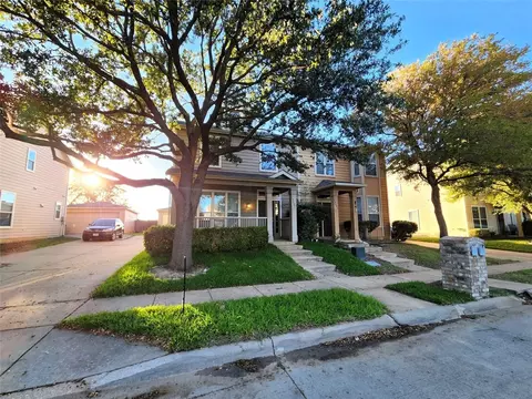 10621 Traymore Dr, Fort Worth, TX 76244