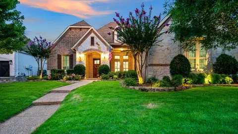 8500 Canyon Xing, Lantana, TX 76226