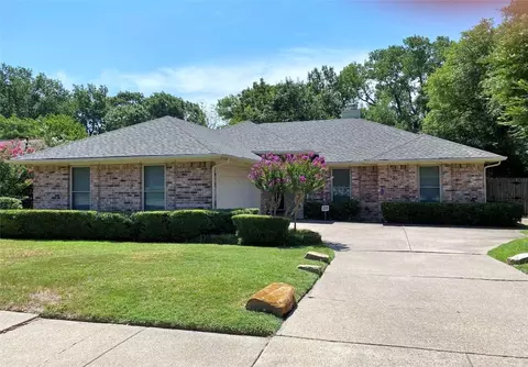 510 Overland Dr, Garland, TX 75040