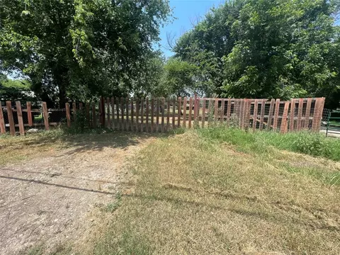 4312 Hilldale Rd, Fort Worth, TX 76119