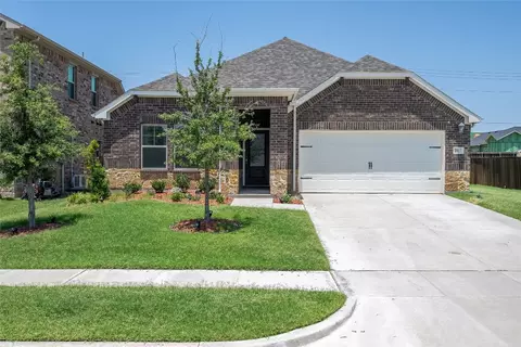 1817 Gold Mine Trl, Aubrey, TX 76227