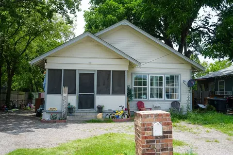1315 N Brazos Ave, Cleburne, TX 76031