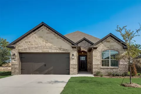 4813 Enclave Dr, Sanger, TX 76266
