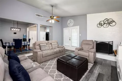 1205 Delores Dr, Garland, TX 75040