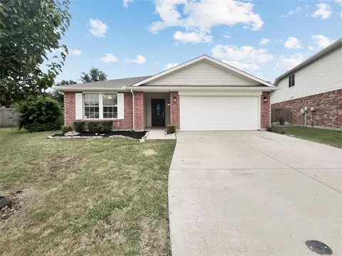 9449 Pastime Ct, Fort Worth, TX 76244