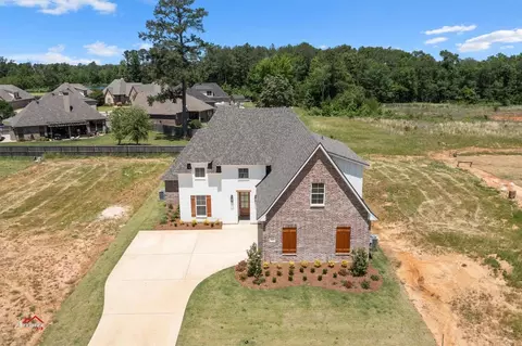 27 Turtle Creek Dr, Benton, LA 71006