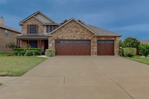 1525 Pine Tree Ln, Cedar Hill, TX 75104