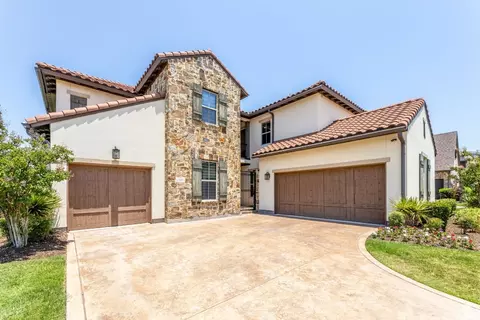 2805 Fountain Dr, Irving, TX 75063