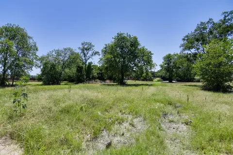 917 Delk Dr, Arlington, TX 76013