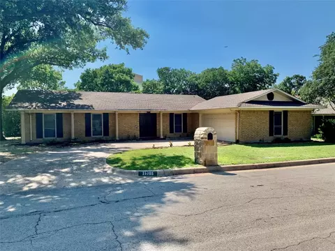 15705 Regal Hill Cir, Dallas, TX 75248