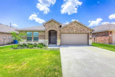 10525 Fort Cibolo Trl, Crowley, TX 76036