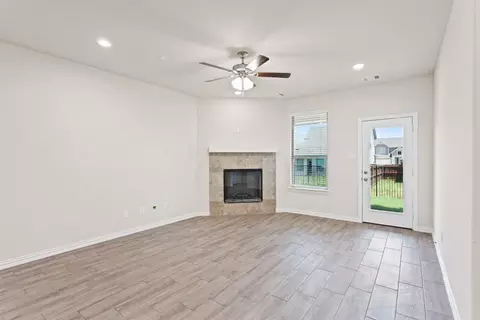 434 Edwards, Pilot Point, TX 76258 photo 10