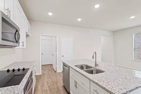 434 Edwards, Pilot Point, TX 76258 photo 7