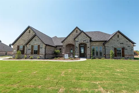 196 Santa Lena Dr, Decatur, TX 76234