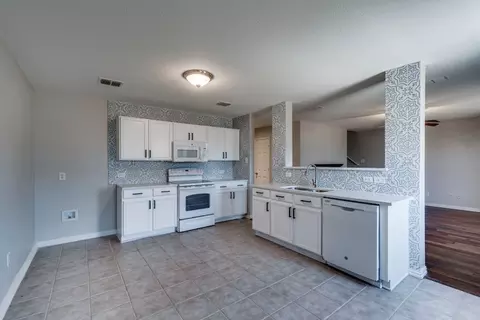 12725 Kingsgate Dr, Rhome, TX 76078