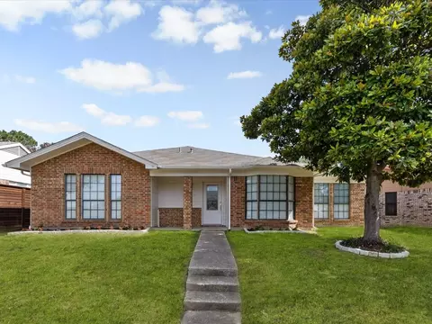 1523 Springcrest Dr, Mesquite, TX 75149