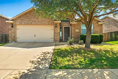 452 Swift Current Dr, Crowley, TX 76036