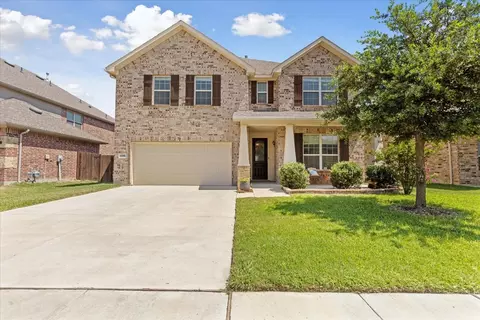 4300 Aldridge Ln, Crowley, TX 76036