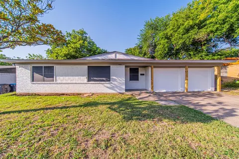 1408 Roma Ln, Fort Worth, TX 76134