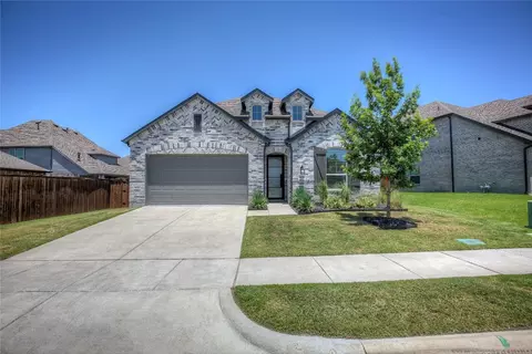 4614 Shivers Ln, Forney, TX 75126