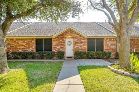 960 Austin Ct, Weatherford, TX 76086