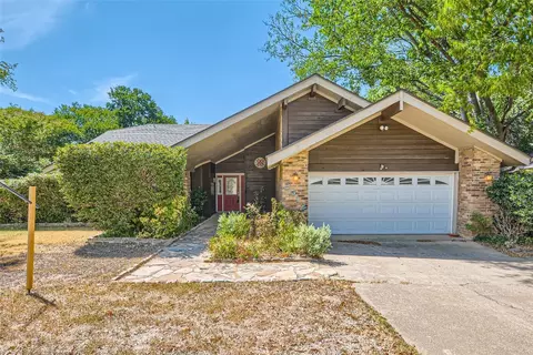 2512 Winding Hollow Ln, Arlington, TX 76006