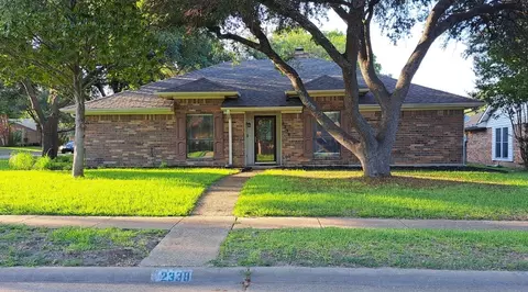 2338 Woodglen Dr, Richardson, TX 75082