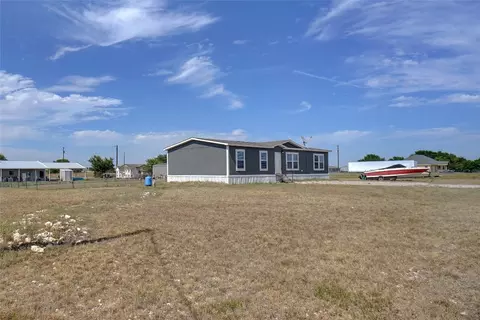 145 Nash Ln, Decatur, TX 76234
