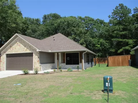 111 Oak St, Emory, TX 75440