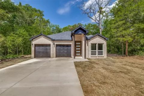 121 Oakwood Dr, Trinidad, TX 75163