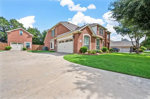 904 Yukon Dr, Mansfield, TX 76063