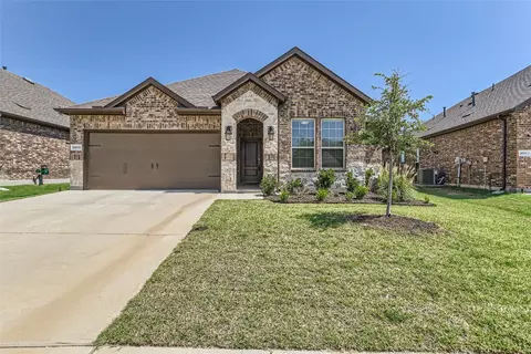 10809 Strike St, Aubrey, TX 76227