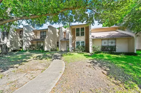440 Arborview Dr, Garland, TX 75043