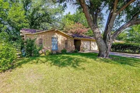 1716 Pamela Ln, Fort Worth, TX 76112