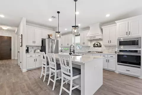 7132 Aves St, Fort Worth, TX 76179