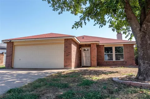 3108 Pompi Dr, Grand Prairie, TX 75052